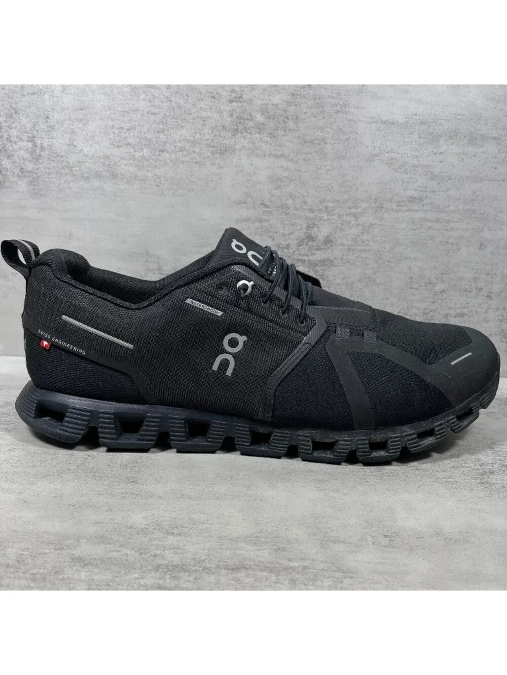 On Running cloud waterproof
